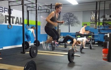 Crossfit barbell jump